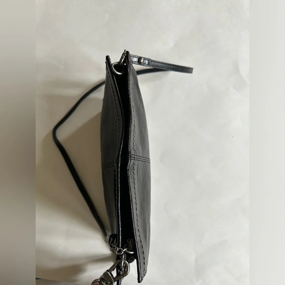 The Sak Iris Black Leather Used Small 3-way Demi Clutch Crossbody Shoulder Bag - Picture 4 of 12